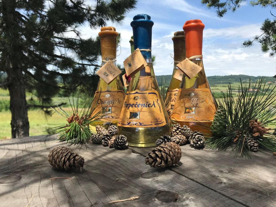 stara-rakija-naslovna stara-rakija-naslovna